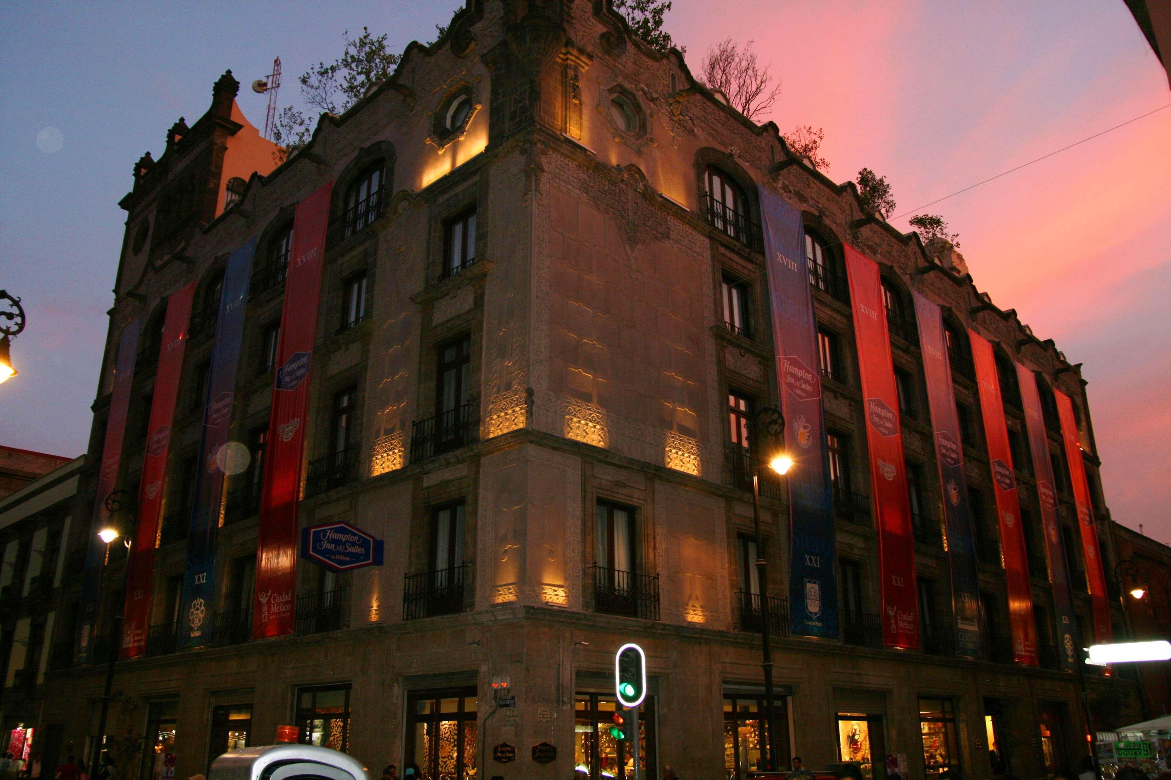 Hampton Inn & Suites Mexico City - Centro Historico Exterior foto