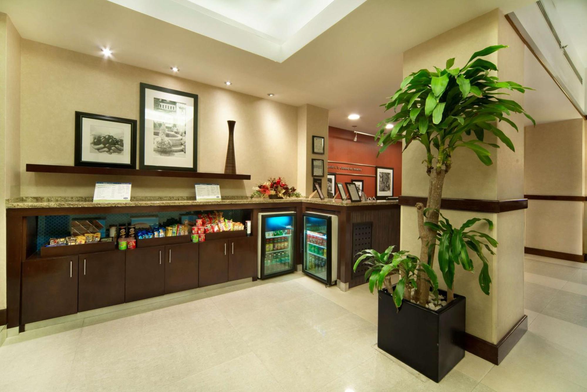 Hampton Inn & Suites Mexico City - Centro Historico Exterior foto